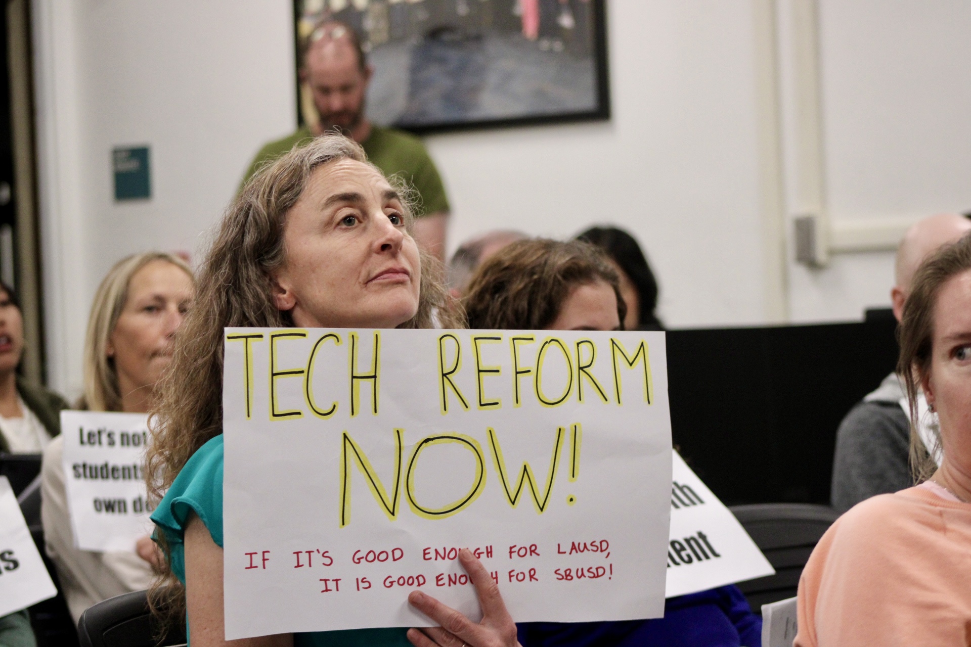 https://www.newspress.com/wp-content/uploads/2026/05/schoolboardmeeting2.jpg