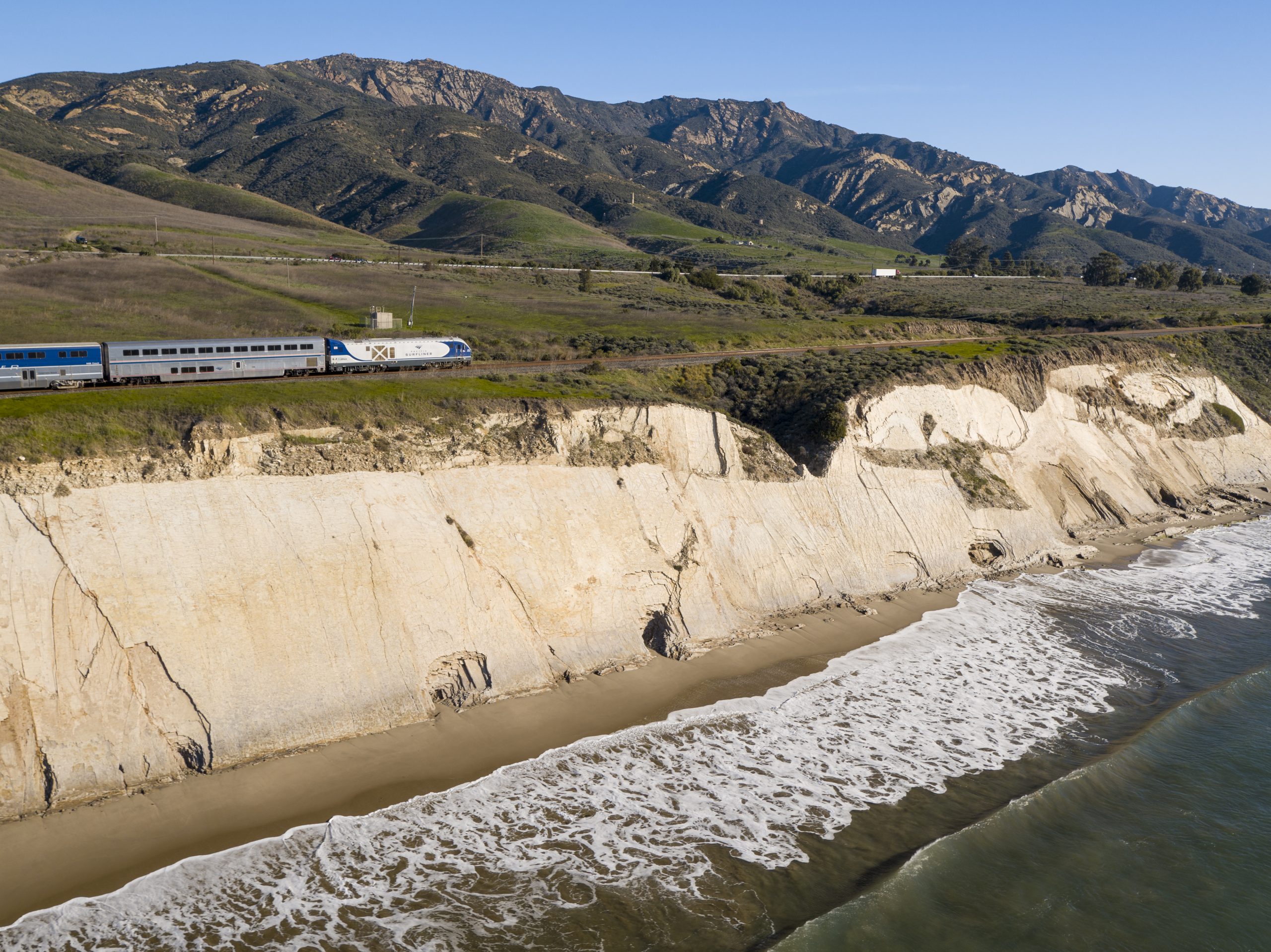 Amtrak Pacific Surfliner adds services to Santa Barbara for 2026 FIFA World Cup